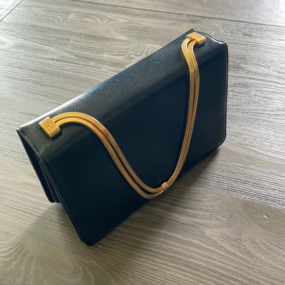 Coquette Clutch - Picture 1 of 2